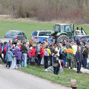 Traunauen-Reinigung mit ökomenischen Gottesdienst
