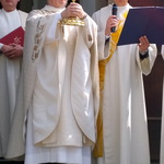 Hörende und Gehörlose feiern gemeinsam mit Generalvikar Lederhilger