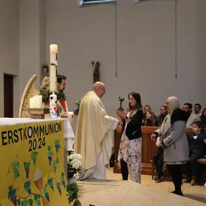 Eindrücke beim Fest der Erstkommunion 2024 in St. Quirinus