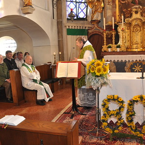 Gratulation von Pfarrer Pater Georg OFM