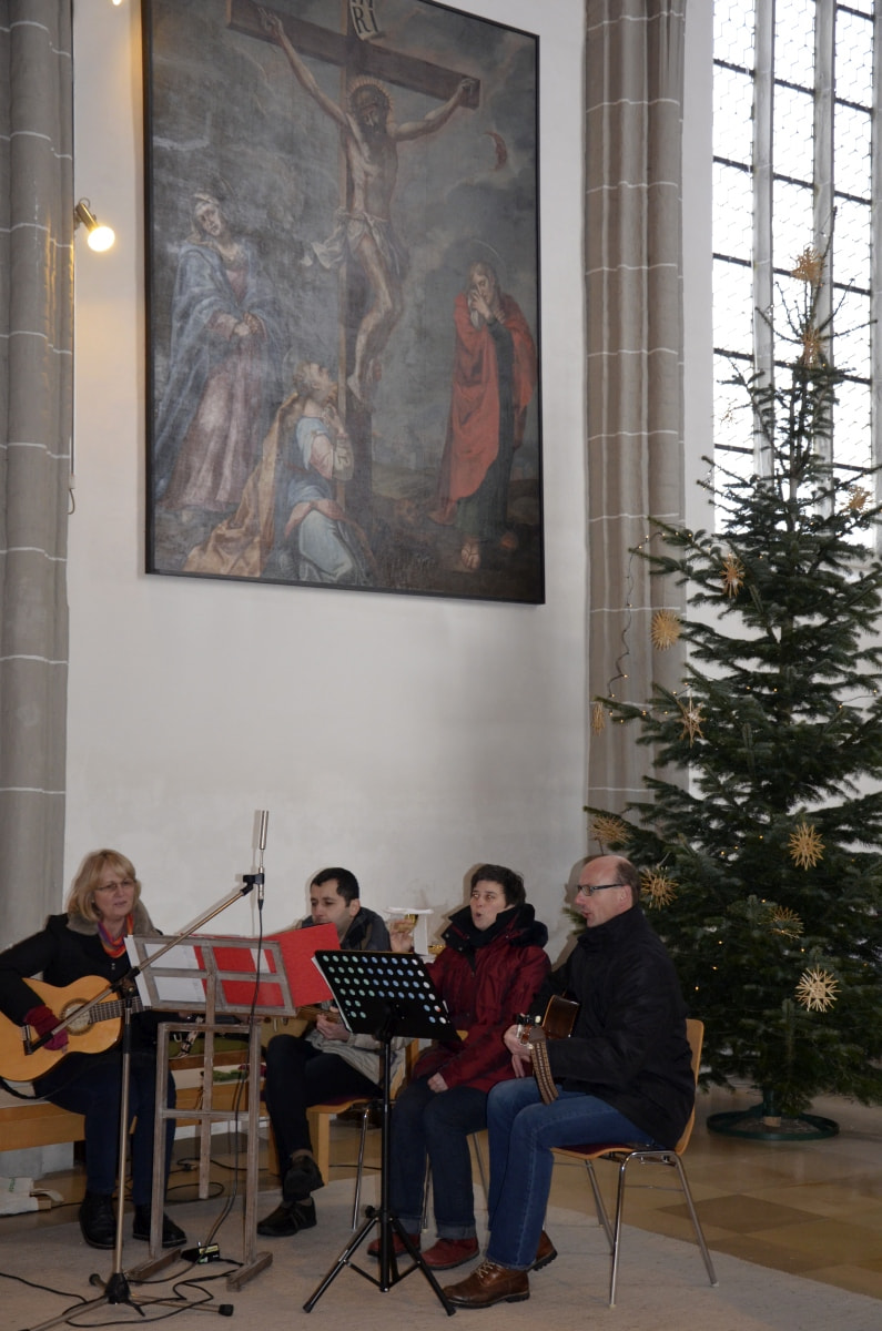 Gottesdienst-Geben SIE dem Fremden ein Gesicht