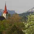 Kirche Heiligenleithen mit Traunstein