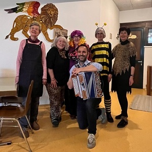 Das Fachteam Senioren mit dem Musiker Andreas Willnauer