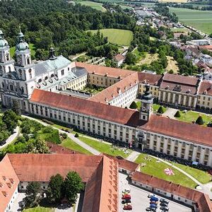 Rund 1.000 Ministrant*innen aus über 90 Pfarrgemeinden Oberösterreichs kamen am Samstag, 14. Juni, in das Stift St. Florian, wo der große Ministrant*innen-Tag der Diözese Linz stattfand. Veranstaltet vom Team Kinder | Katholische Jungschar, verwandel