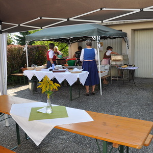 anschließend  Frühschoppen