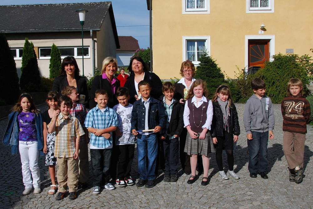 Die Erstkommunionkinder 2009 (nicht im Bild: Ida Stadler) 