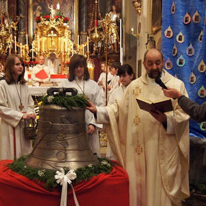Osternachtsfeier mit Glockenweihe