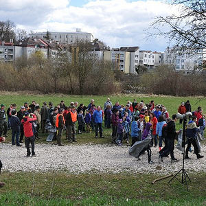 Traunauen-Reinigung mit ökomenischen Gottesdienst
