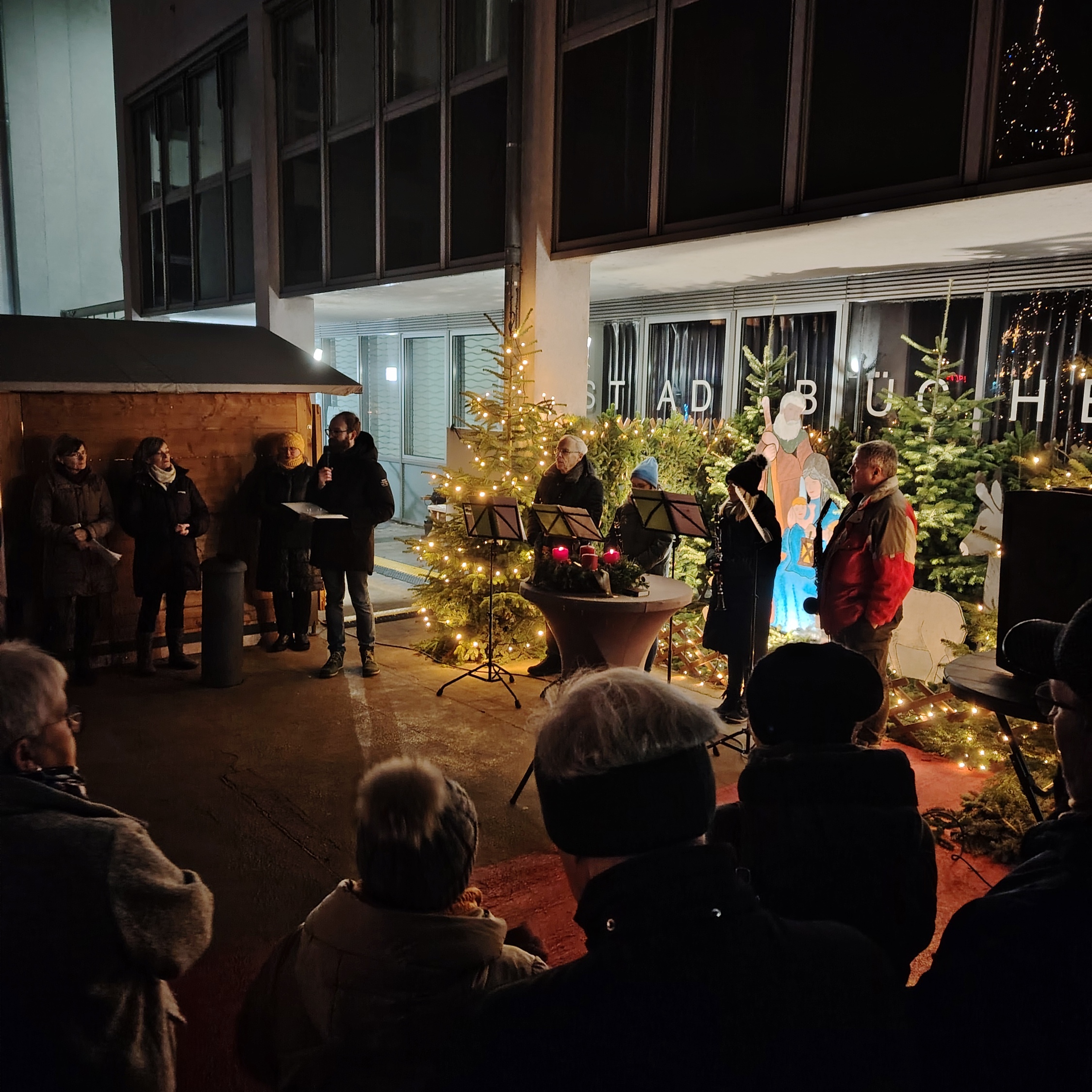 Lebendiger Adventkranz 2025