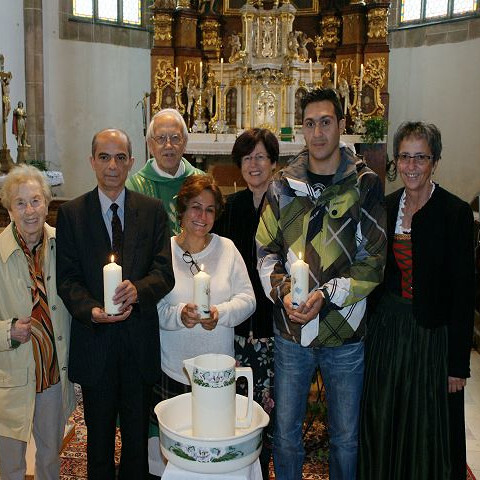 Erwachsenentaufen in Hellmonsödt / © Pfarrgemeinde Hellmonsödt Erwachsenentaufen in Hellmonsödt