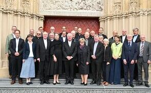 Mitglieder der Bischofskonferenz, der Unabhängigen Opferschutzkommission sowie kirchliche Opferschutzeinrichtungen