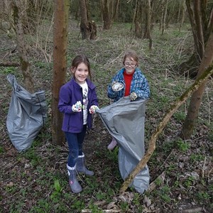 Traunauen-Reinigung mit ökomenischen Gottesdienst