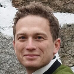 Mag. Wolfgang Roth BA