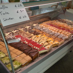 Das reichhaltige Kuchenbuffet