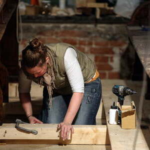 Neujustierung des Chorgestühls