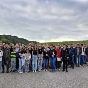 Firmlinge mit den Paten und Vorbereitungsteam