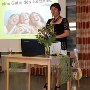 'Hat Gott Humor?' - Leben, Lachen, Glauben