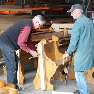 Instandsetzung der Kirchenbänke 31. Mai 2016