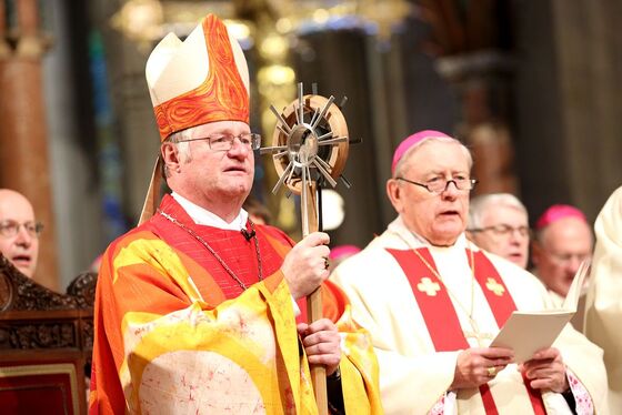 Am 17. Jänner 2016 wurde Manfred Scheuer als Bischof von Linz in sein Amt eingeführt.
