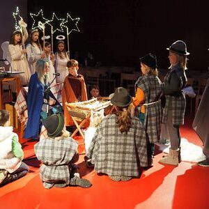 OLYMPUS DIGITAL CAMERA         