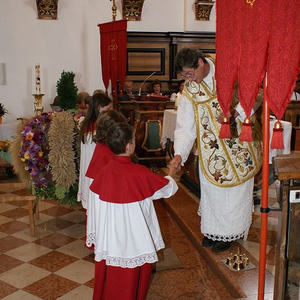 Erntedankfest mit Pfarrfoto