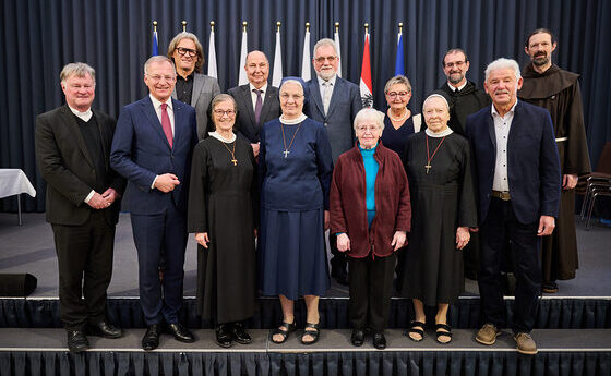 Landes-Verdienstmedaillen für Missionar:innen