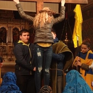 12. Station: Jesus stirbt am Kreuz