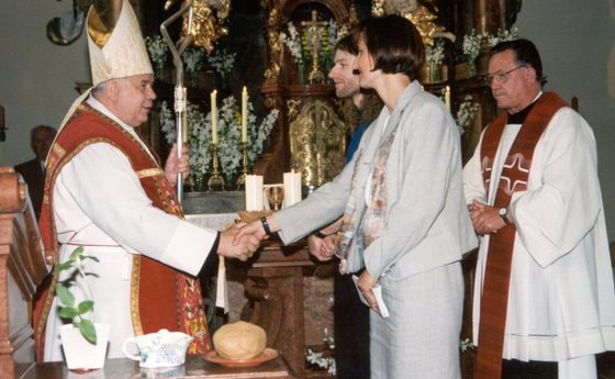 Firmung durch Diözesanbischof Maximilian Aichern