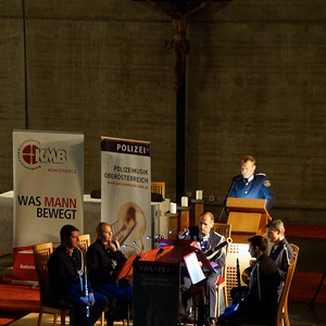 Adventlesung und Adventkonzert