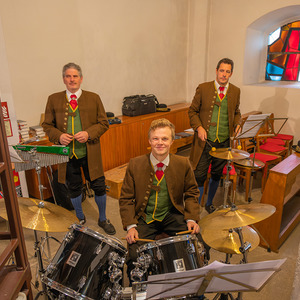 Musikverein Weinzierl-Altpernstein gestaltet den Gottesdienst musikalisch mit
