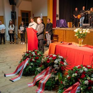 Gedenkfeier an die Opfer des ehemaligen KZ Außenlagers Ternberg unter dem Thema „Politischer Widerstand“Bild: Bischof Manfred Scheuer
