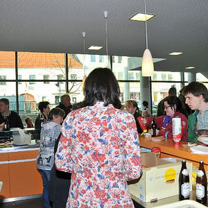 Traunauen-Reinigung mit ökomenischen Gottesdienst