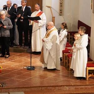 Festgottesdienst und Feier in der MZH 