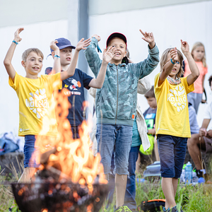 Freies Programm mit Lagerfeuer