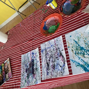 Die Geburtstagskalenderblätter entstehen