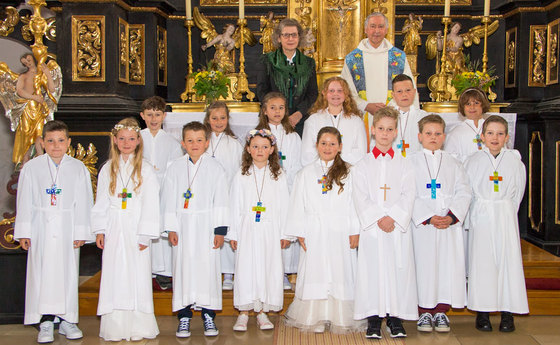 Erstkommunion der 3. Klasse in der Pfarre Ottnang