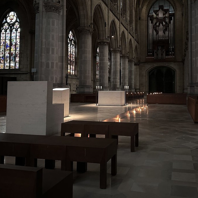 Die Morgenmeditation im Mariendom / © Sarah-Allegra Schönberger Die Morgenmeditation im Mariendom