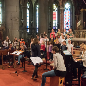 JuMiläum – Großes Kinderfest zu 70 Jahre Jungschar in Linz1.500 MinistrantInnen, Jungscharkinder und GruppenleiterInnen feierten am Samstag, 20. Mai 2017 den 70. Geburtstag der Katholischen Jungschar in der Linzer Innenstadt. Der gemeinsame Gottesdi