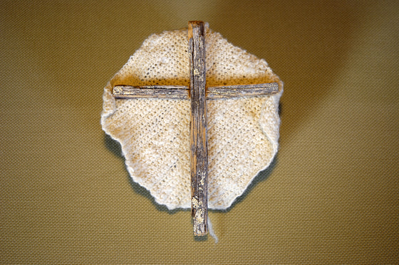 Das gewebte Ergebnis als Kreuzunterlage