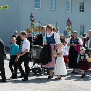 Fronleichnam 2015, Pfarre Neumarkt im Mühlkreis
