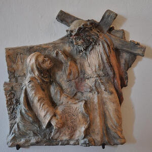 Veronika reicht Jesus das Schweißtuch.