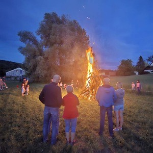 Staunende genießen die Wärme