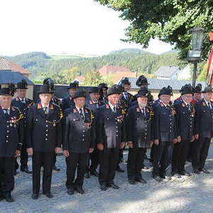 Pfarrer Hansjörg Wimmer, Kaplan Samuel Ogwudile, Frau Klara