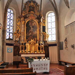 Kirche, Mittelschiff, Altarraum