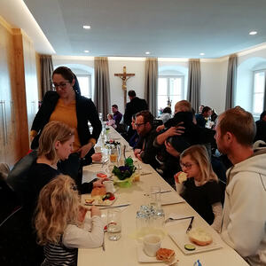 Elterndankmesse mit anschl. Frühstück