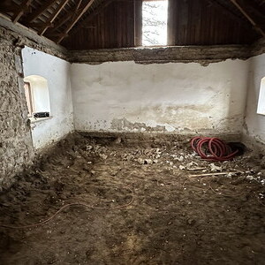 März - September 2025