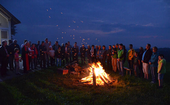 Petersfeuer in Engertsberg