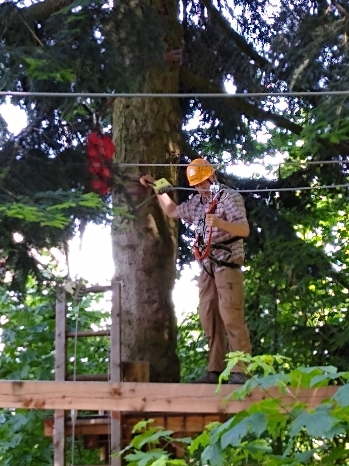 Ministrantenausflug zur Krippenbauschule und in den Hochseilgarten