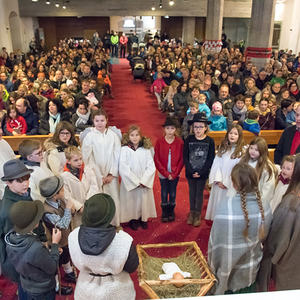 Die Kindermette in der Pfarre Kirchdorf/Krems. Gestaltet von der Katholischen Jungschar.