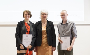 Verleihung Diözesankunstpreis, v.l.: Maria Venzl, Veronika Kitzmüller, Felix-Benedikt Sturm